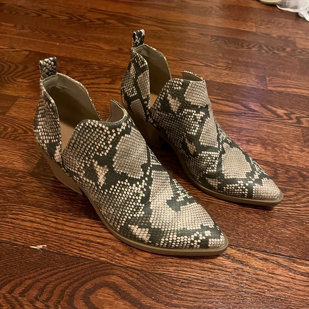Snake print small heeled booties